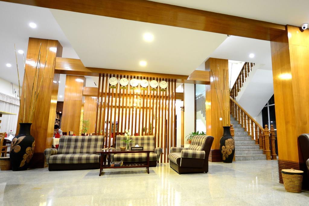 Uct Taunggyi Hotel Exterior photo