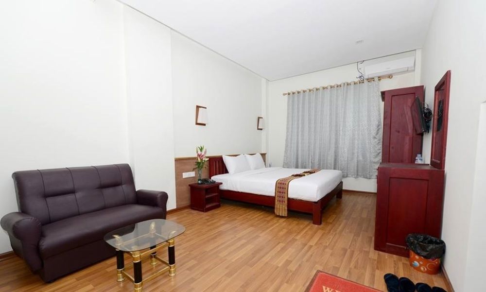 Uct Taunggyi Hotel Exterior photo