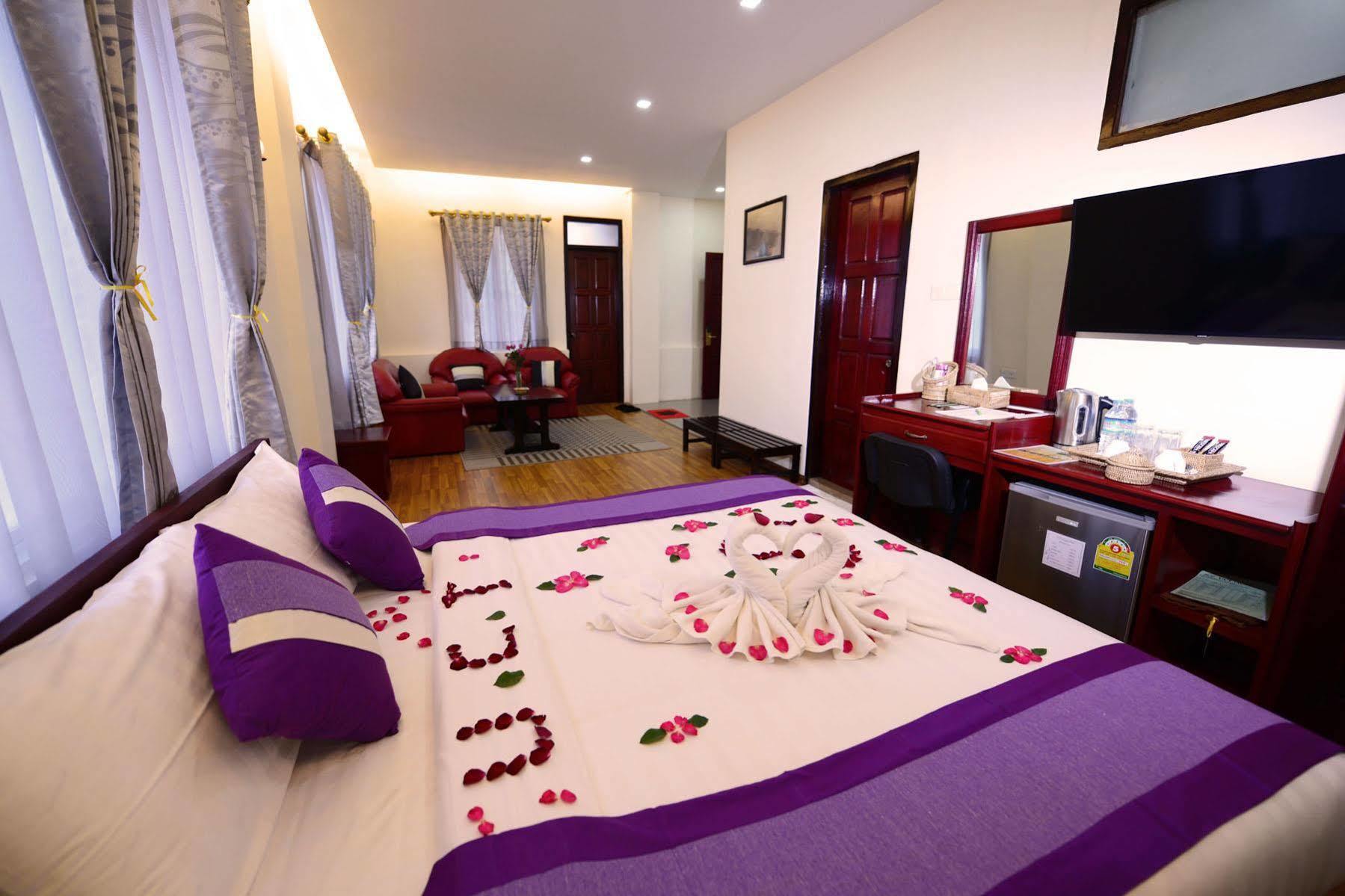 Uct Taunggyi Hotel Exterior photo